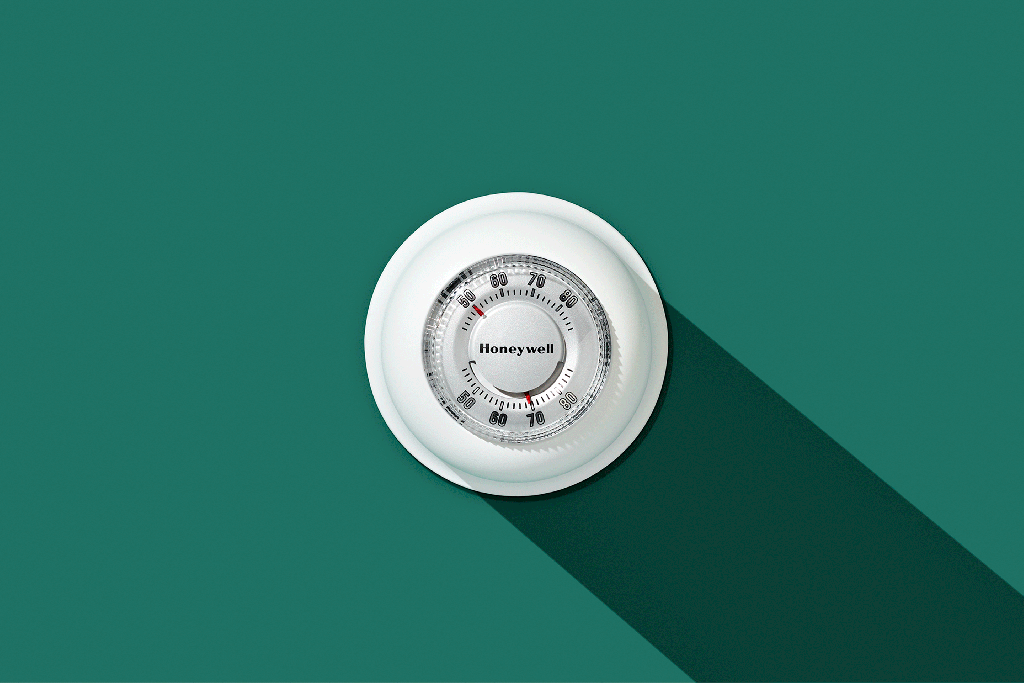 Round Thermostat – Designed by Honeywell (Henry Dreyfuss), 1953