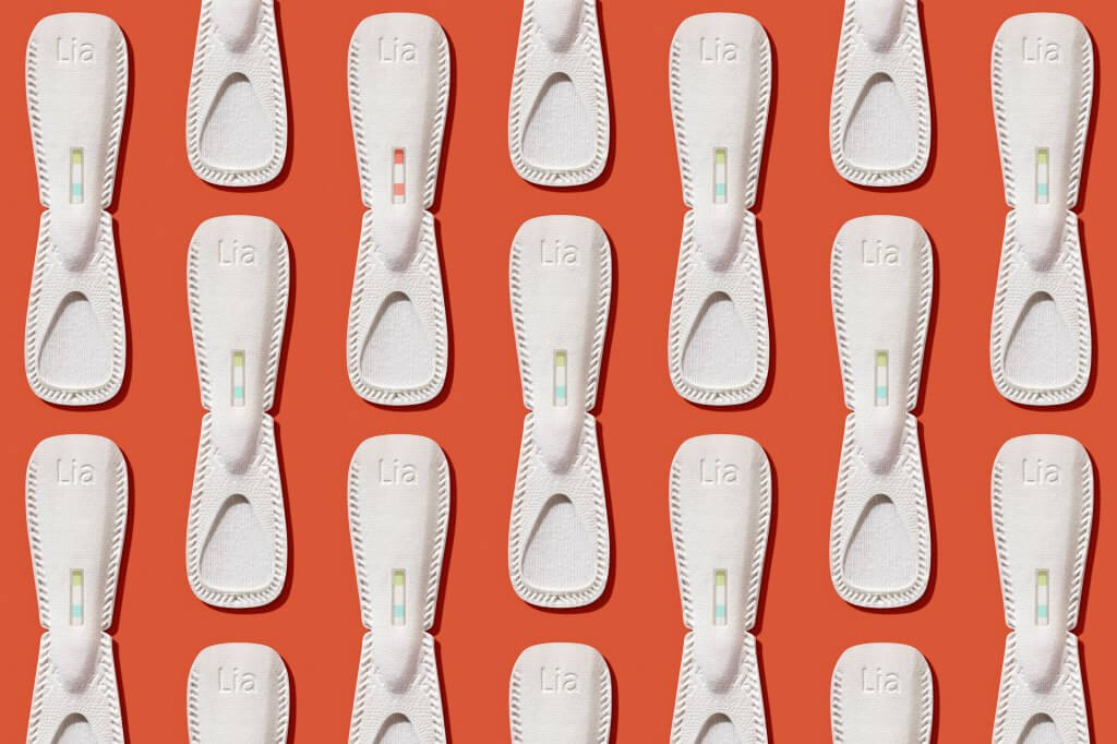 Lia Pregnancy Test – Designed by Bethany Edwards + Anna Simpson, 2017