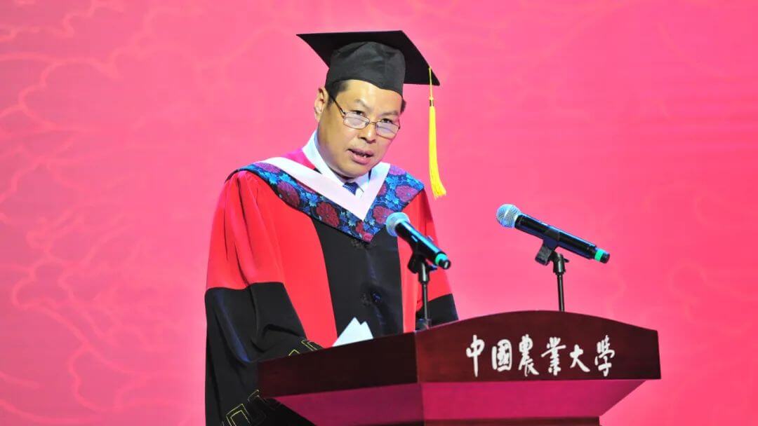 叶敬忠院长在中国农业大学人文与发展学院 2023 年毕业典礼上的讲话